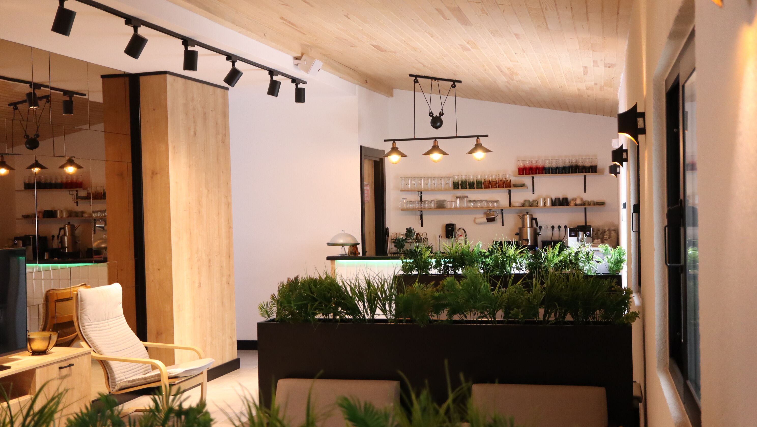 Atalya Clinic_Examination room 2