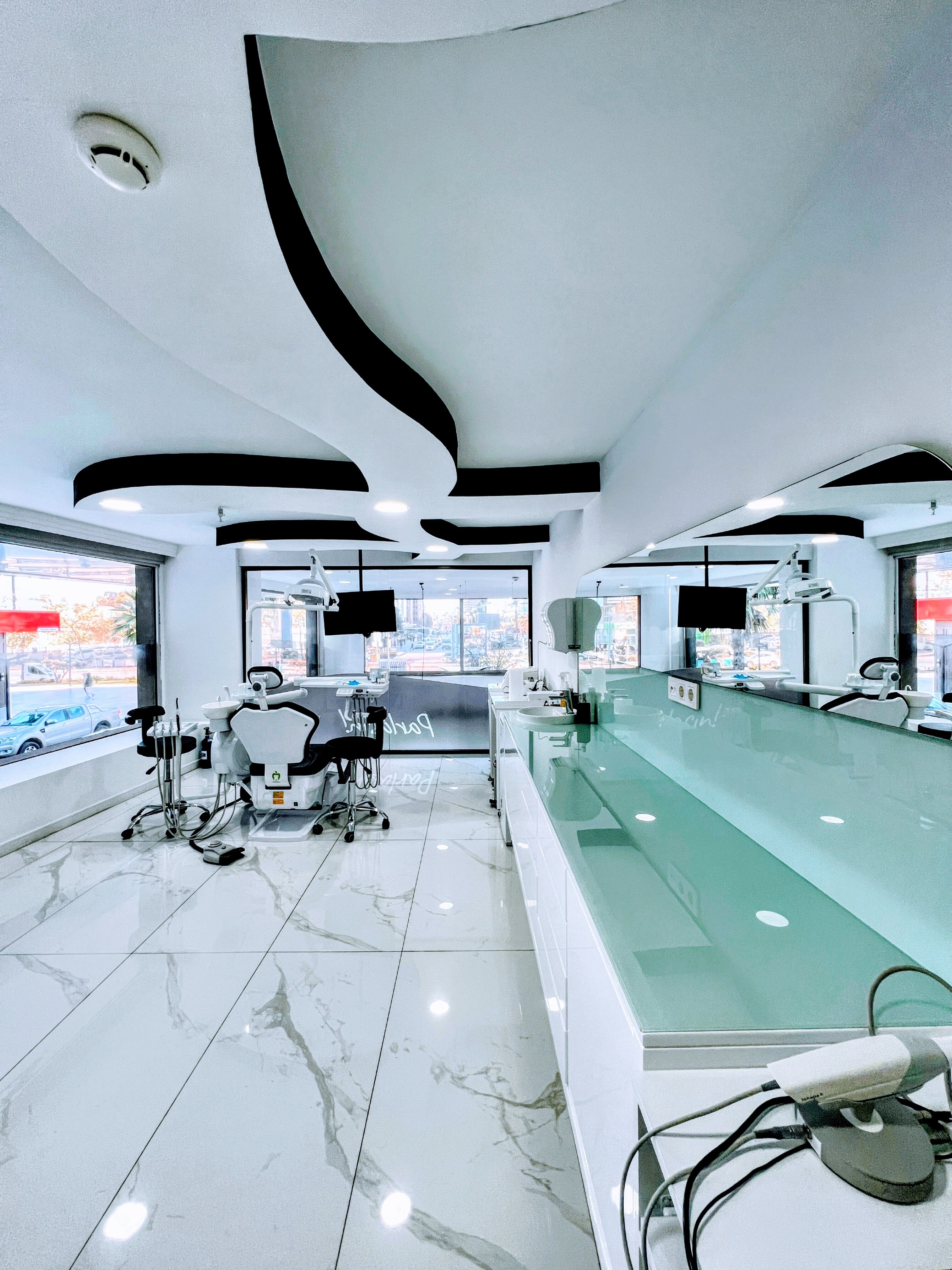 Dent Glow Dental Clinic