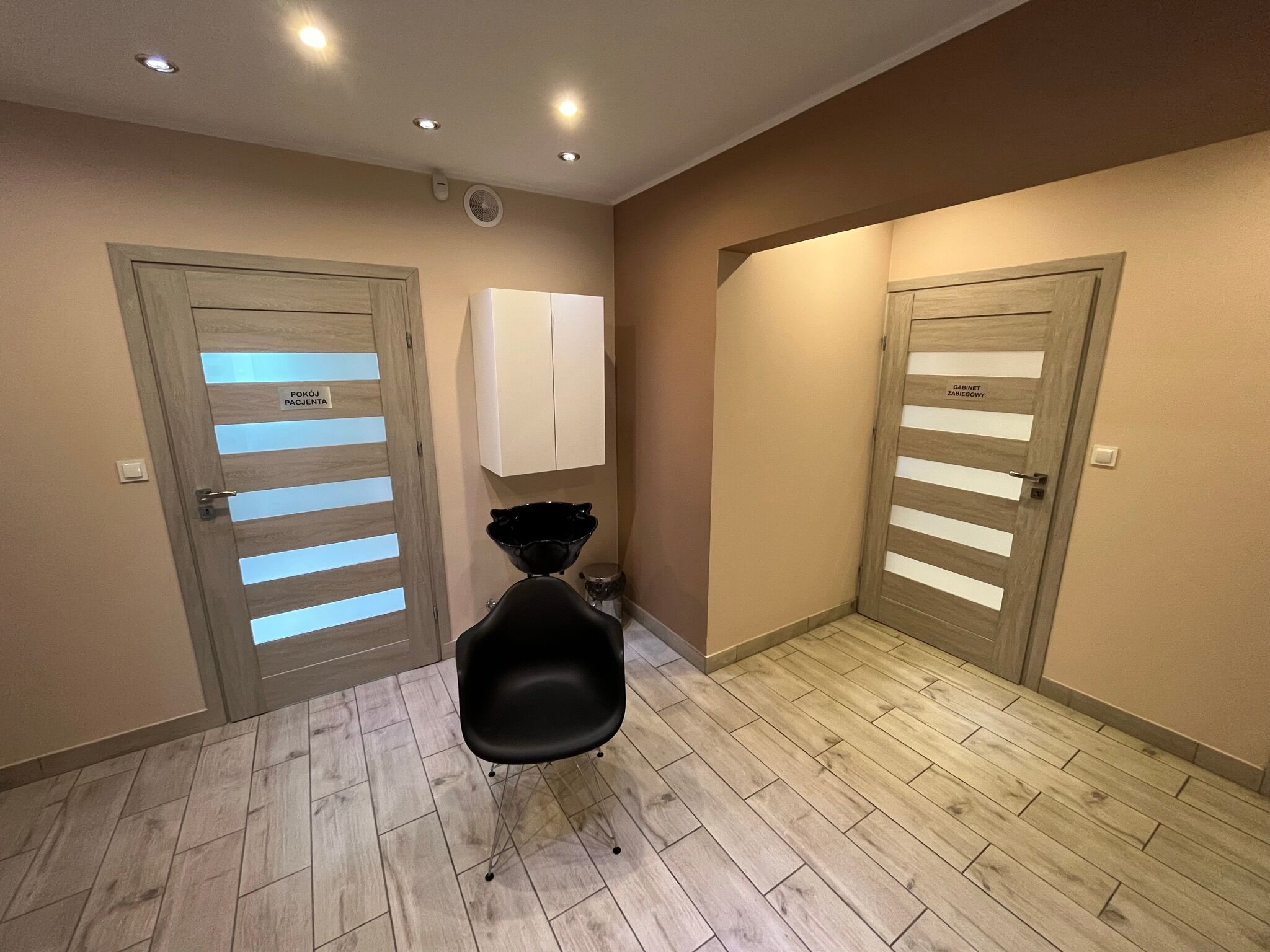 Dr. Borejsza Hair Transplant Clinic