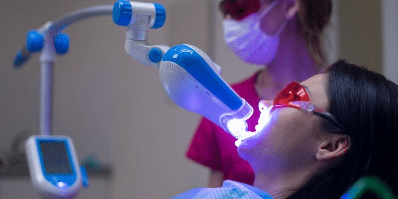 Wenn Ihre Krankenversicherung Behandlungen im Ausland unterstützt, müssen Sie eventuell weniger zuzahlen