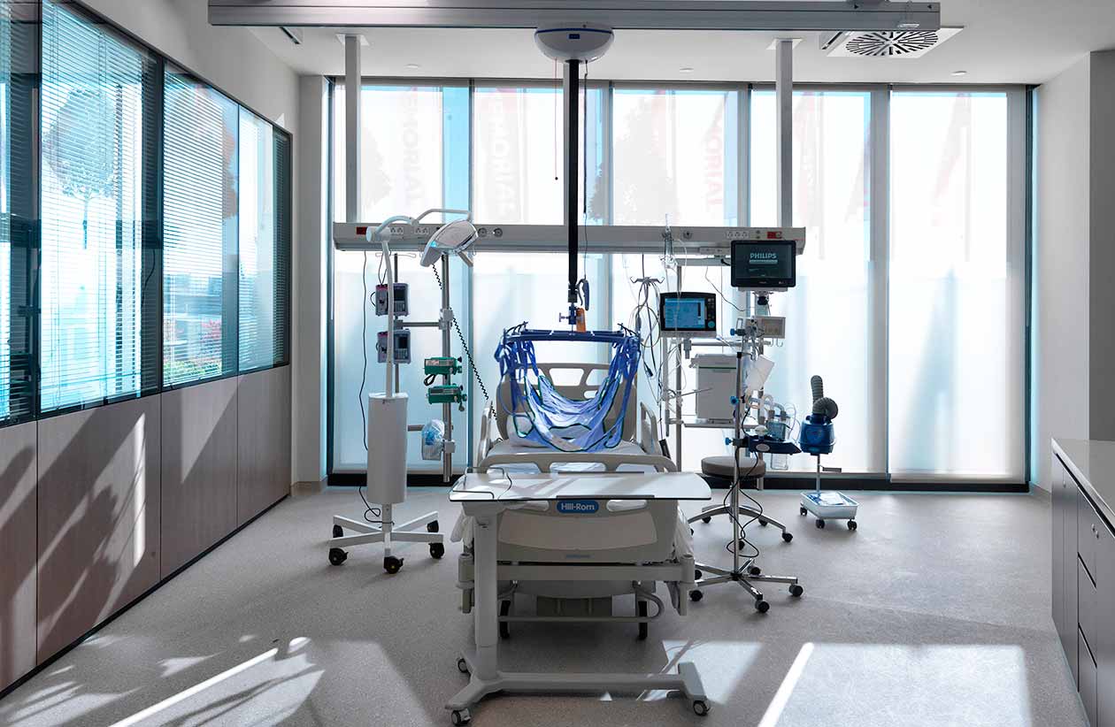 Post-surgery Room at Memorial Bahcelievler Hospital.