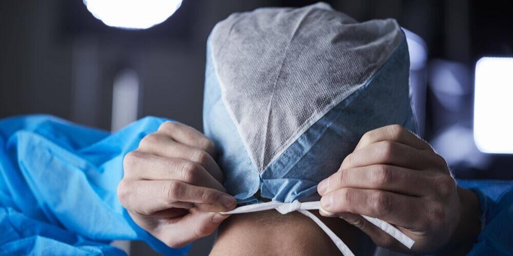 surgeon_back