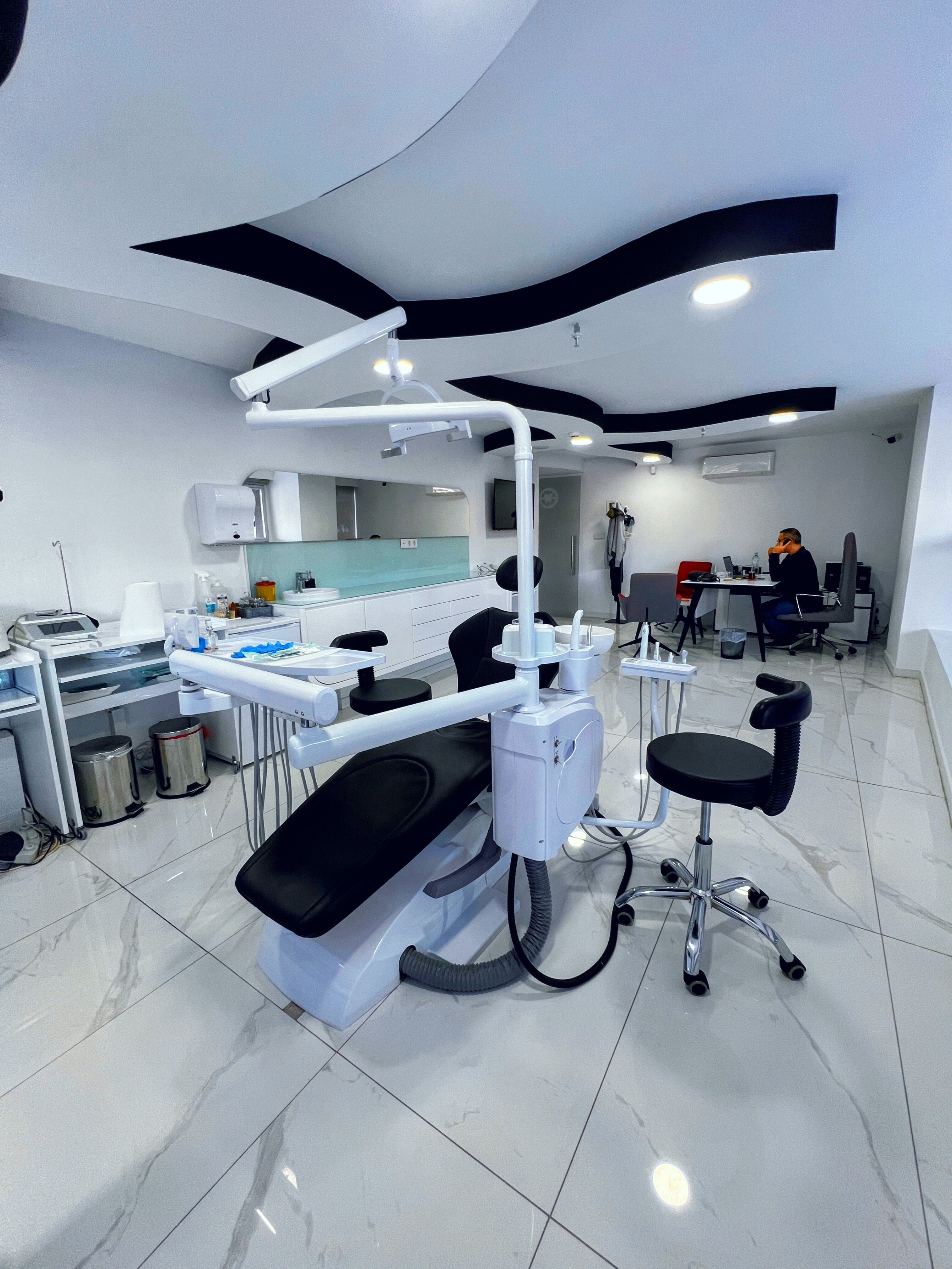 Dent Glow Dental Clinic