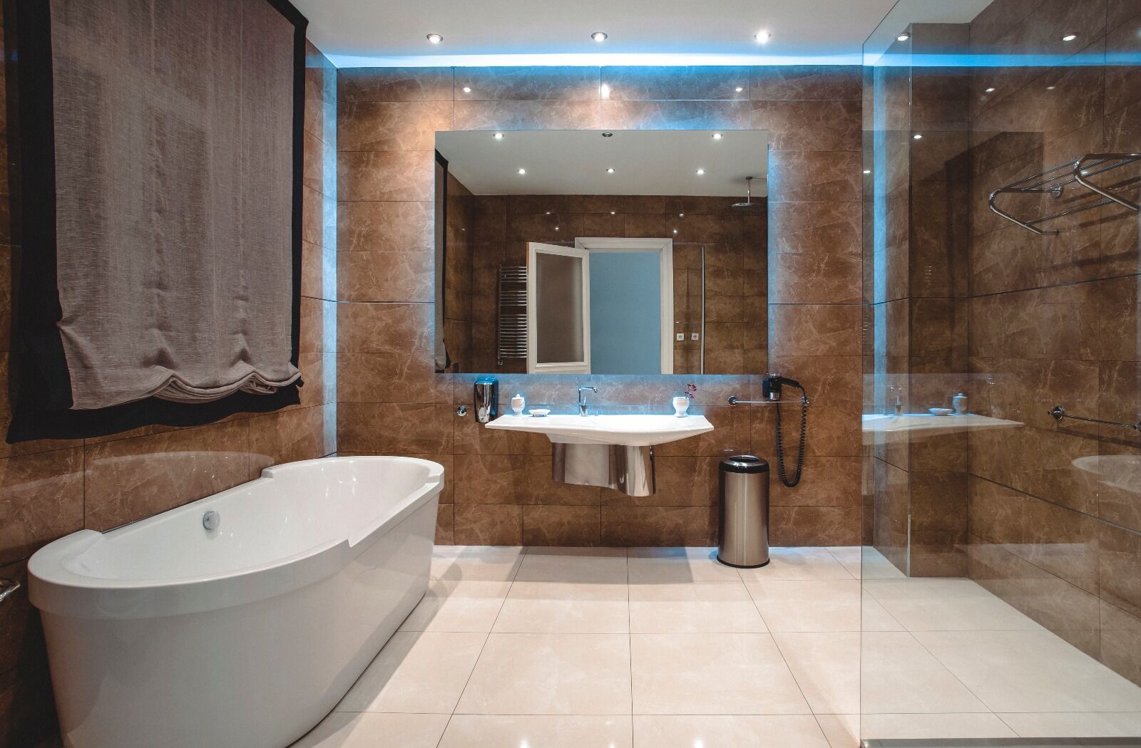 Dr. Oyku Celen Hair Transplant Clinic