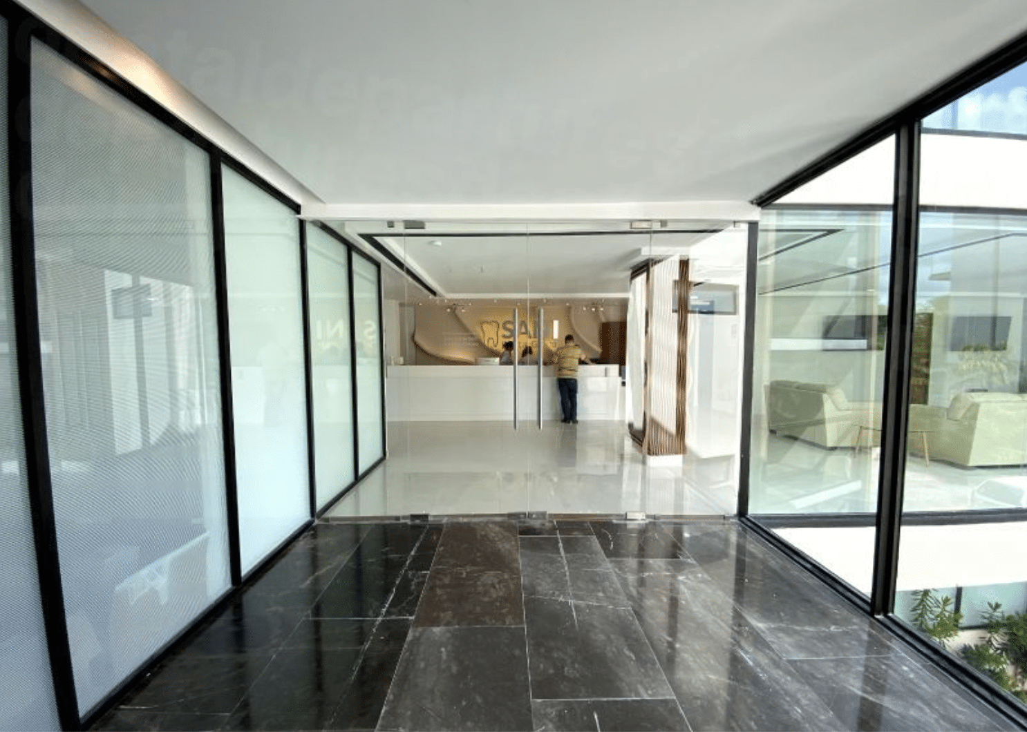 Sani Dental Cancun Riviera Clinic