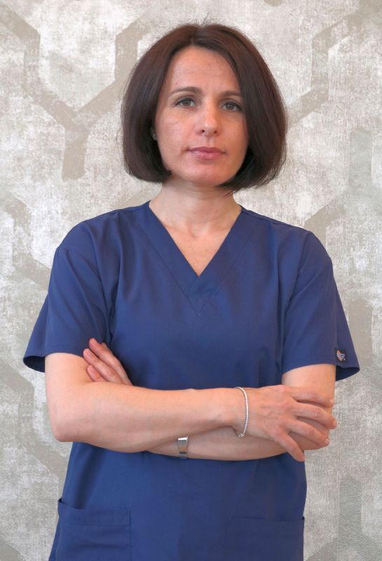 Dr. Andrea Kertész, DDS